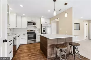 7425 Democracy Blvd, Bethesda, MD 20817 - Photo 5