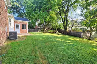 9215 Bardon Rd, Bethesda, MD 20814 - Photo 3