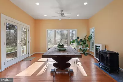 206 Grove Avenue, Washington Grove, MD 20880 - Photo 17