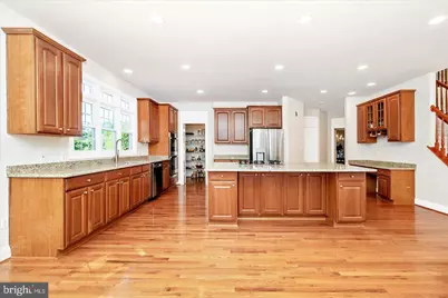 7011 Cypress Hill Drive, Gaithersburg, MD 20879 - Photo 7