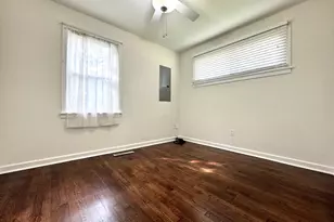 1610 Burris Rd, Rockville, MD 20851 - Photo 9