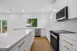 9910 Lorain Ave, Silver Spring, MD 20901 - Photo 11
