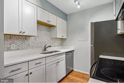 10707 Hampton Mill Terrace #407, Rockville, MD 20852 - Photo 7