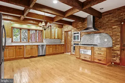 10810 Burbank, Potomac, MD 20854 - Photo 17