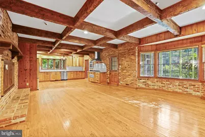 10810 Burbank, Potomac, MD 20854 - Photo 15