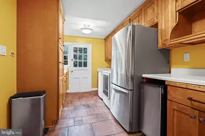 10810 Burbank, Potomac, MD 20854 - Photo 23