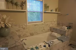 208 Bryan Ave, Gaithersburg, MD 20877 - Photo 29