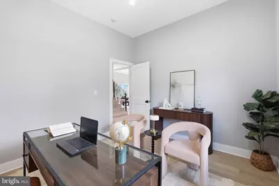 7121 W Greenvale Parkway, Chevy Chase, MD 20815 - Photo 19
