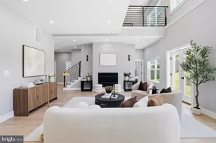 7121 W Greenvale Pkwy, Chevy Chase, MD 20815 - Photo 5