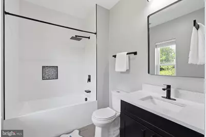 7121 W Greenvale Parkway, Chevy Chase, MD 20815 - Photo 37