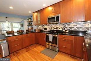 19708 Meredith Dr, Rockville, MD 20855 - Photo 7