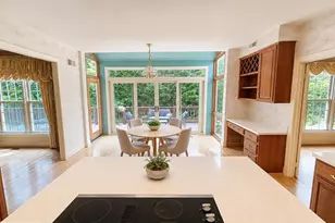 10804 Willow Run Ct, Potomac, MD 20854 - Photo 3