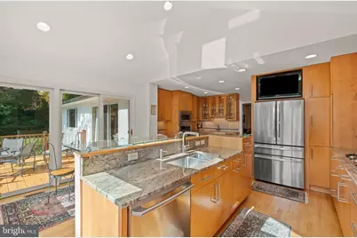 9219 Levelle Drive, Chevy Chase, MD 20815 - Photo 7