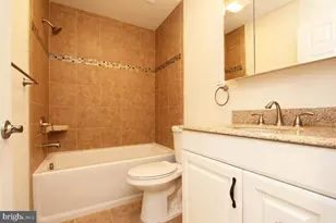 6915 Wilson Ln, Bethesda, MD 20817 - Photo 11