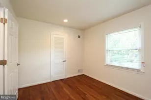 6915 Wilson Ln, Bethesda, MD 20817 - Photo 13