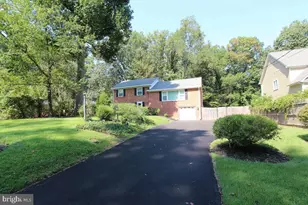 6915 Wilson Ln, Bethesda, MD 20817 - Photo 1