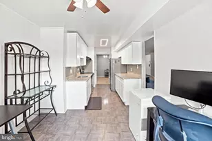 402 Girard St, Gaithersburg, MD 20877 - Photo 5