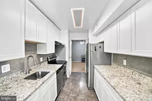 402 Girard St, Gaithersburg, MD 20877 - Photo 3