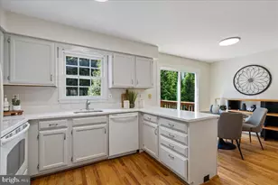 2433 McCormick Rd, Rockville, MD 20850 - Photo 9