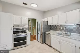13006 Margot Dr, Rockville, MD 20853 - Photo 11
