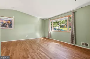 13006 Margot Dr, Rockville, MD 20853 - Photo 5