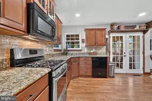 9401 Primrose View Ct, Gaithersburg, MD 20882 - Photo 17