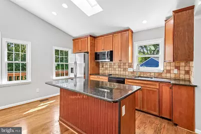 12408 Triple Crown, Gaithersburg, MD 20878 - Photo 21
