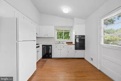 11302 Kenton Place, Silver Spring, MD 20902 - Photo 15