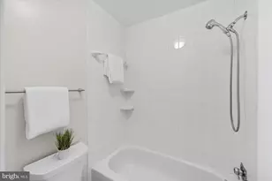 11200 Angus Pl, Potomac, MD 20854 - Photo 11