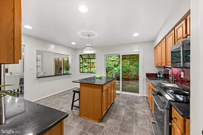 11200 Angus Place, Potomac, MD 20854 - Photo 7