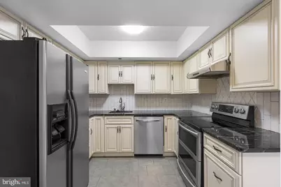 12539 Coral Grove Place, Germantown, MD 20874 - Photo 9