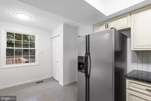12539 Coral Grove Pl, Germantown, MD 20874 - Photo 11