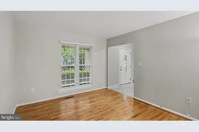 19326 Hottinger Circle, Germantown, MD 20874 - Photo 5