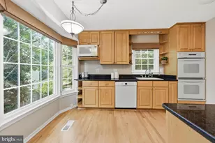 7922 Jensen Pl, Bethesda, MD 20817 - Photo 13
