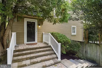 7922 Jensen Place, Bethesda, MD 20817 - Photo 3