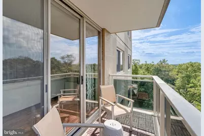 7333 New Hampshire Avenue #812 S, Takoma Park, MD 20912 - Photo 5