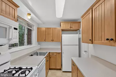 10406 Montrose Avenue #101, Bethesda, MD 20814 - Photo 3