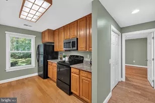 9743 Winery Ct, Gaithersburg, MD 20879 - Photo 13