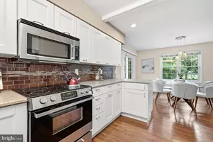 19 Butterwick Ct, Gaithersburg, MD 20886 - Photo 9