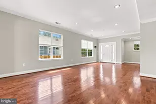 10717 Bentley Ln, Kensington, MD 20895 - Photo 17