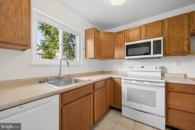 32 State #87, Gaithersburg, MD 20877 - Photo 15