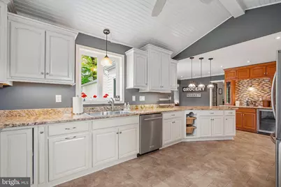 7201 Barcellona Drive, Gaithersburg, MD 20879 - Photo 19
