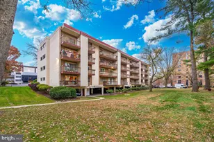 10300 Westlake Dr, Bethesda, MD 20817 - Photo 37