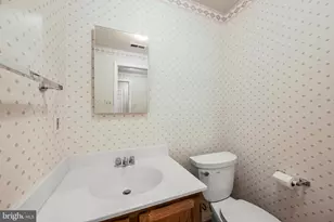 25 Tivoli Lake Ct, Silver Spring, MD 20906 - Photo 19
