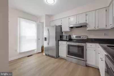 1724 Featherwood, Silver Spring, MD 20904 - Photo 7