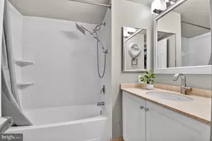 10101 Grosvenor Pl, Rockville, MD 20852 - Photo 13
