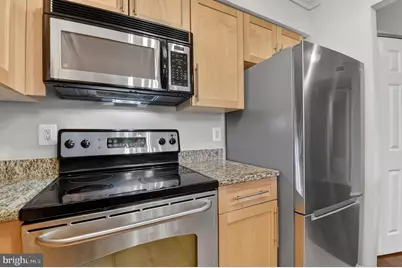 10101 Grosvenor Place #701, Rockville, MD 20852 - Photo 5