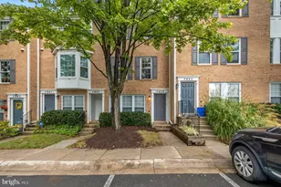 7939 Foxcrest Ct, Potomac, MD 20854 - Photo 1