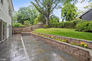 8609 Woodbrook Ln, Chevy Chase, MD 20815 - Photo 35
