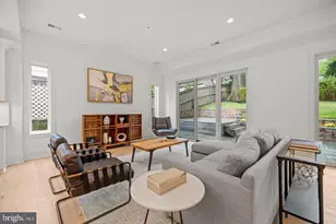 8609 Woodbrook Ln, Chevy Chase, MD 20815 - Photo 5